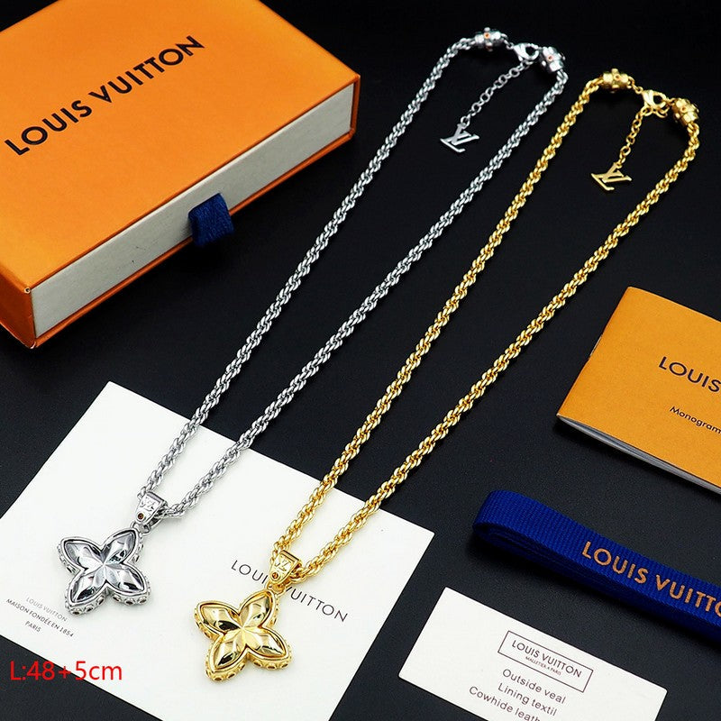 18K Louis Vuitton Flower Studs Necklace